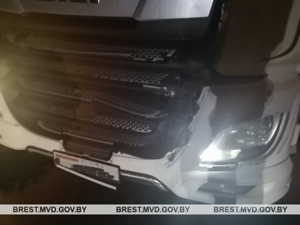 Женщину насмерть сбила фура в Барановичском районе