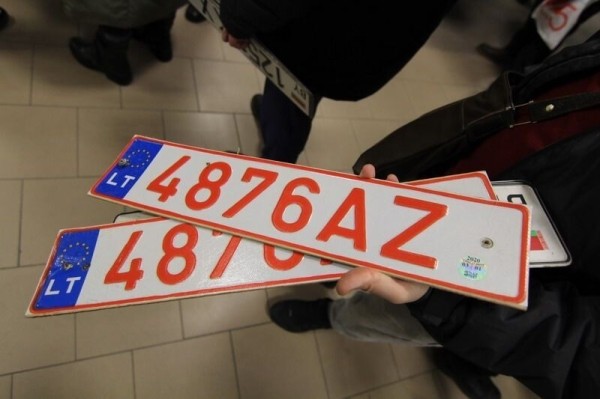 Как провезти в Беларусь авто из Европы с объёмом двигателя выше 1,9 литра? Узнали у тех, кто смог