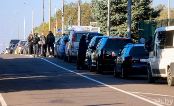 В визовых центрах Польши ввели отдельную регистрацию для некоторых белорусов В визовых центрах Польши ввели отдельную регистрацию для некоторых белорусов