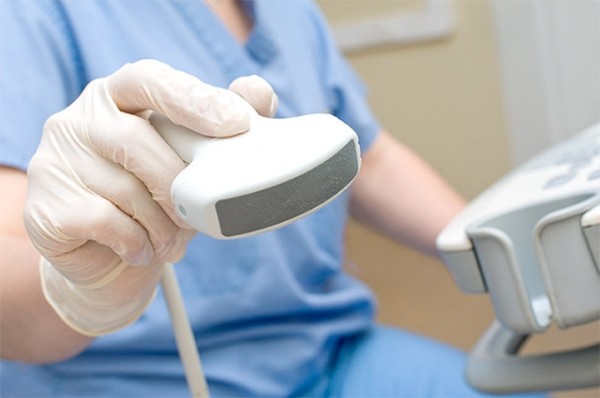 Два частных медцентра завышали цены на УЗИ — они оштрафованы