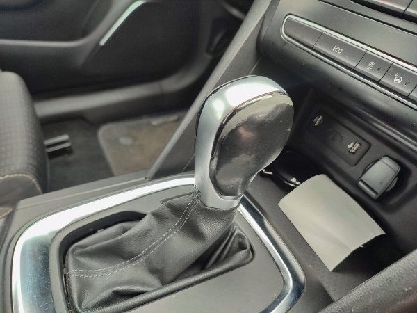 «Приезжайте без автоподборщика!» О чём молчат владельцы Peugeot, Renault и Opel «семь дней как из Германии»?