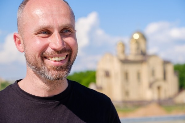 Белорусский священник ушёл в дальнобой Белорусский священник ушёл в дальнобой