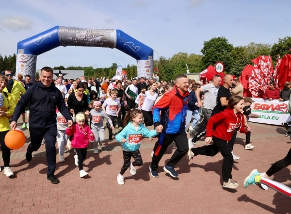 Брестчане вышли на старт забега «Первых» Брестчане вышли на старт забега «Первых»