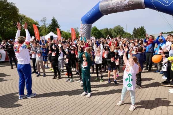 Брестчане вышли на старт забега «Первых» Брестчане вышли на старт забега «Первых»