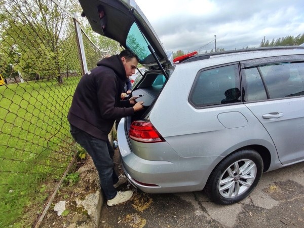 «Приезжайте без автоподборщика!» О чём молчат владельцы Peugeot, Renault и Opel «семь дней как из Германии»?