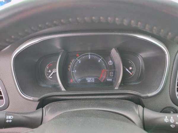 «Приезжайте без автоподборщика!» О чём молчат владельцы Peugeot, Renault и Opel «семь дней как из Германии»?