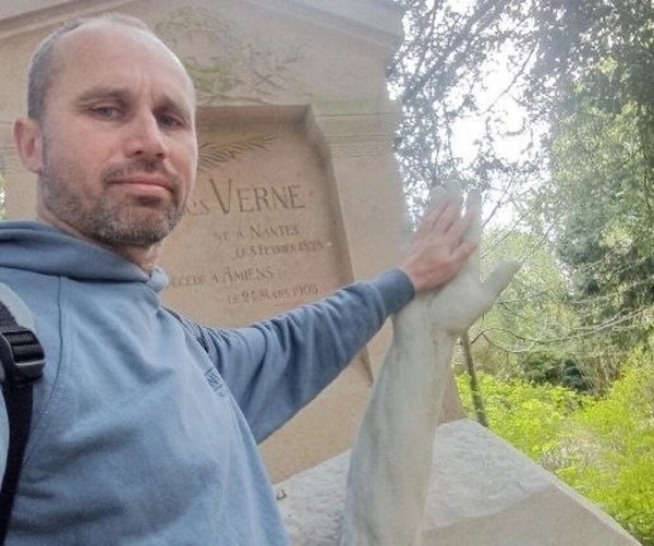 Белорусский священник ушёл в дальнобой Белорусский священник ушёл в дальнобой