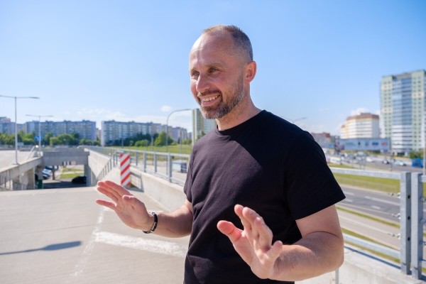 Белорусский священник ушёл в дальнобой Белорусский священник ушёл в дальнобой