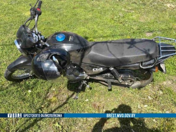 18-летний житель Столина не справился с управлением мотоцикла 18-летний житель Столина не справился с управлением мотоцикла