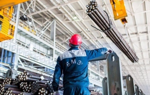 Белорусский металлургический завод ищет работников. Какие зарплаты предлагают? Белорусский металлургический завод ищет работников. Какие зарплаты предлагают?