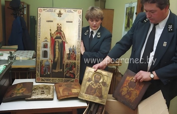 1993 год. Пункт пропуска «Брест-Тересполь»: Один из рабочих дней польской таможни 1993 год. Пункт пропуска «Брест-Тересполь»: Один из рабочих дней польской таможни