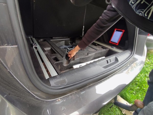 «Приезжайте без автоподборщика!» О чём молчат владельцы Peugeot, Renault и Opel «семь дней как из Германии»?