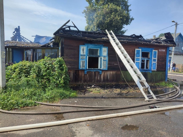 Сразу два пожара в Бытени (Ивацевичский район), один – со смертельным исходом Сразу два пожара в Бытени (Ивацевичский район), один – со смертельным исходом