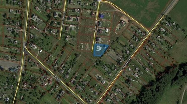 На торги выставили участки с незавершенкой прямо в Беловежской Пуще. Цены − от 300 долларов