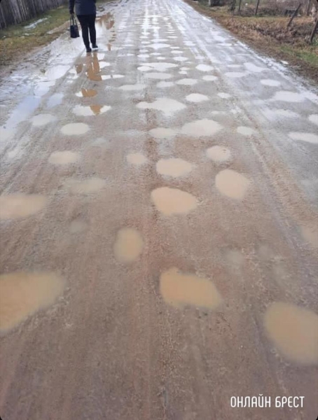 
                Читатель: Вот такая дорога находится в агрогородке Турна Большая
            