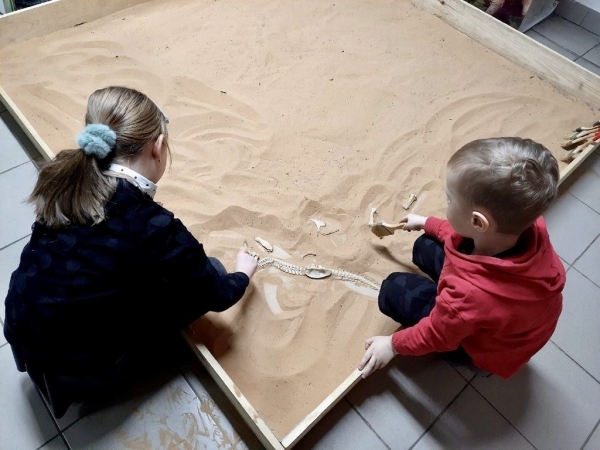 НАШЕСТВИЕ ДИНОЗАВРОВ уже в Бресте! Большой парк «Динолэнд» приглашает детей и их родителей за отличным настроением НАШЕСТВИЕ ДИНОЗАВРОВ уже в Бресте! Большой парк «Динолэнд» приглашает детей и их родителей за отличным настроением