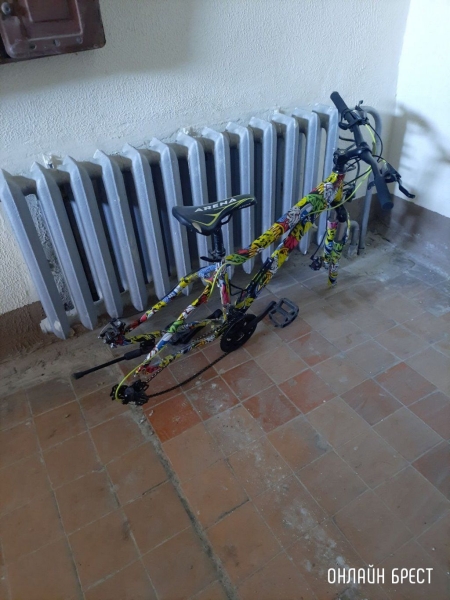 Читатель: Кража велосипедных колёс из подъезда. Случай произошёл в ночь с 23 по 24 марта. Место: Брест, м-н Речица
Читатель: Кража велосипедных колёс из подъезда. Случай произошёл в ночь с 23 по 24 марта. Место: Брест, м-н Речица