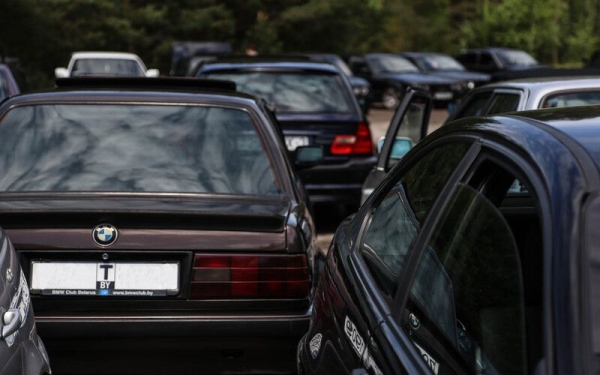 Вот так цены! Сколько стоили «Пассаты» и «бочки» в начале 2000-х в Беларуси