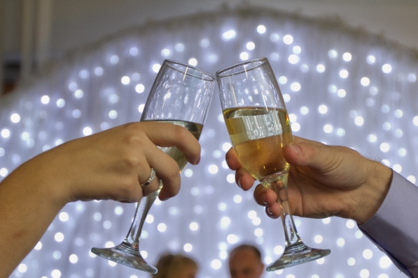 «Часто спрашивают: что с тобой не так?» Истории мужчин под 40, которые не хотят жениться