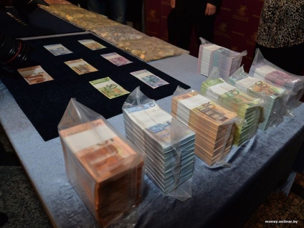 Беларусь будет рассчитываться по госдолгу в рублях? Изучаем новый указ по стабилизации экономики Беларусь будет рассчитываться по госдолгу в рублях? Изучаем новый указ по стабилизации экономики