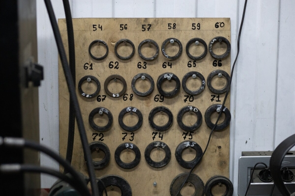 «Немцы отбирают для меня шины». Белорус наладил бизнес по продаже б/у Continental, Pirelli, Bridgestone. Есть спрос?