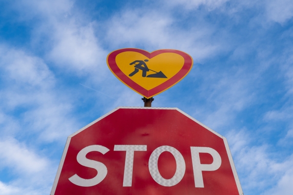 «Часто спрашивают: что с тобой не так?» Истории мужчин под 40, которые не хотят жениться