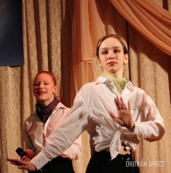 Читатель: Конкурс стихов и песен на иностранном языке «История любви» (Московский район г. Бреста)
Читатель: Конкурс стихов и песен на иностранном языке «История любви» (Московский район г. Бреста)