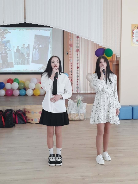 В Дивинском детском доме провели выпускников — 11 воспитанников теперь будут строить свою жизнь самостоятельно