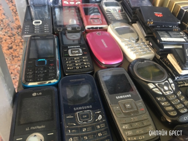 Ученые выяснили, приводит ли использование мобильных телефонов к опухоли мозга