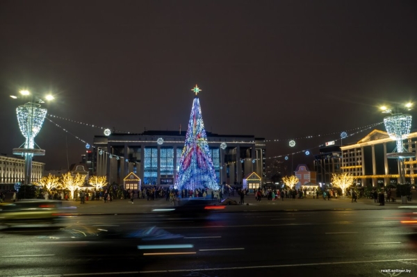 Главная новогодняя елка Беларуси вошла в топ-10 самых высоких новогодних елок СНГ — ТурСтат Главная новогодняя елка Беларуси вошла в топ-10 самых высоких новогодних елок СНГ — ТурСтат